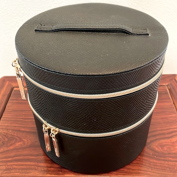 Lancome Handbags - Lancôme cosmetic case